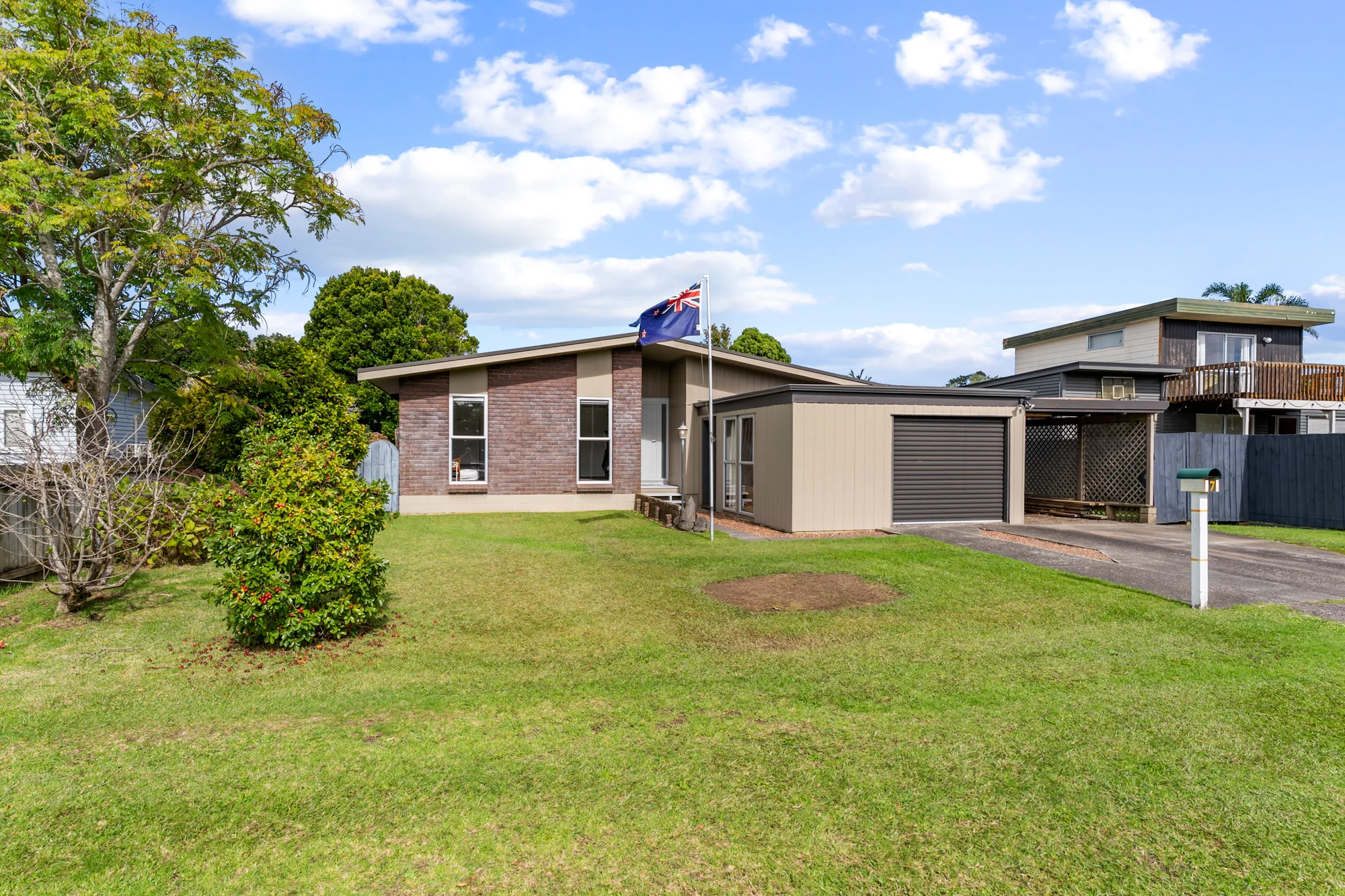 Beachlands 4બેડરૂમ The Classic Kiwi Quarter-Acre Dream