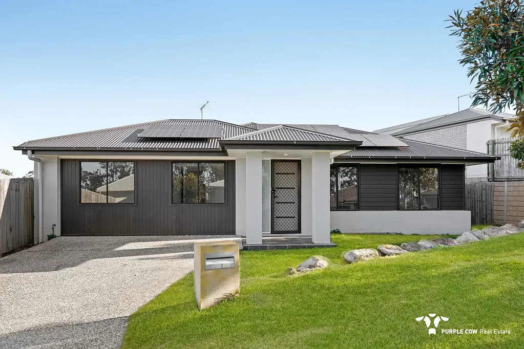 RARE SIX-BEDROOM HOME WITH SOLAR & DUCTED AIR