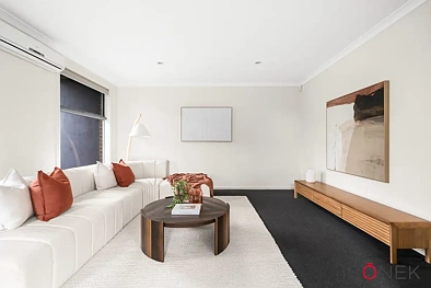 13 Carlow Walk, Lalor, VIC 3075, 3房, 2浴, Townhouse