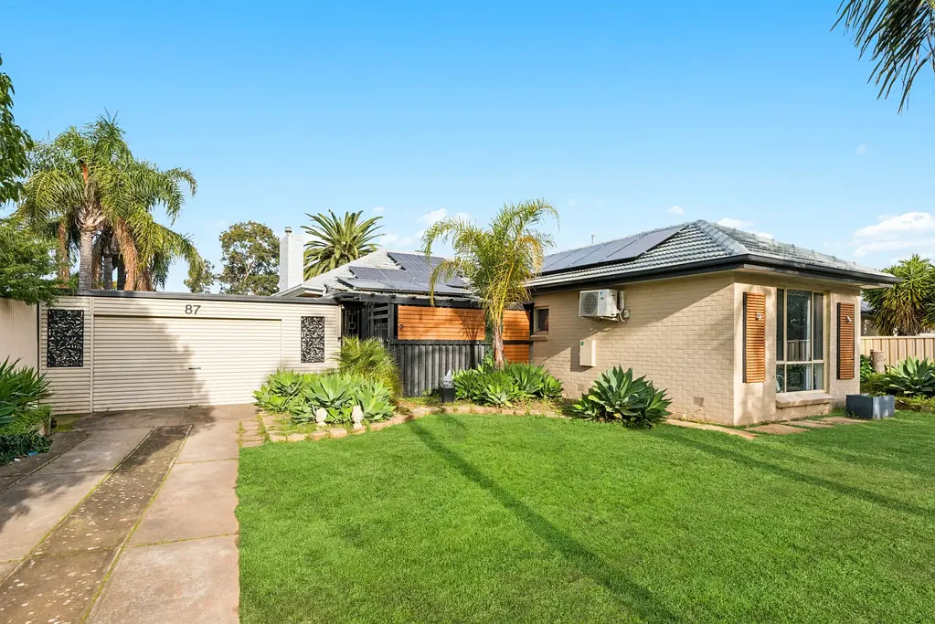 Elizabeth Vale 3બેડરૂમ Resort-Style Living Meets Strategic Investment Potential