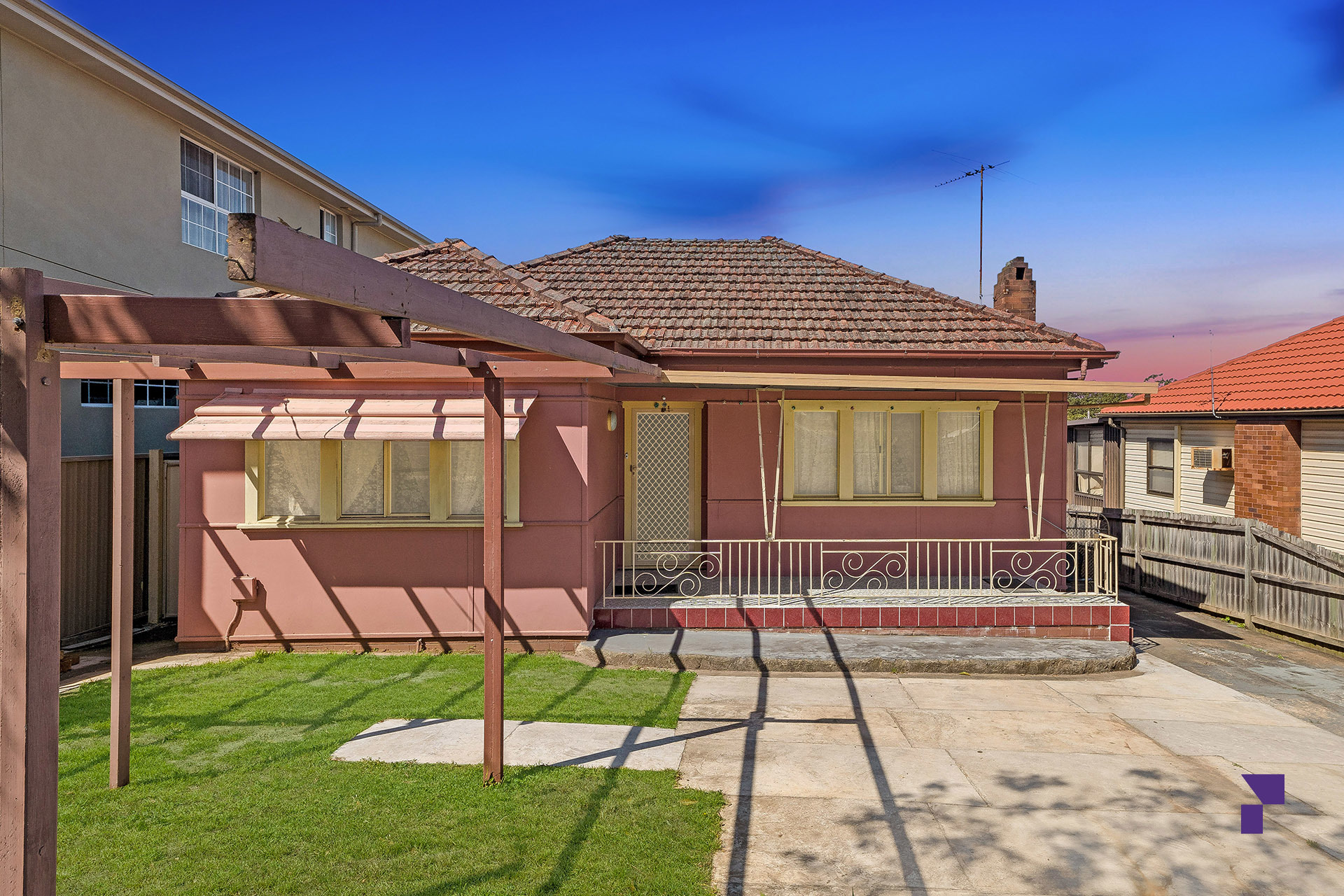 21 DOWNING AV, REGENTS PARK NSW 2143, 0 rūma, 0 rūma horoi, House