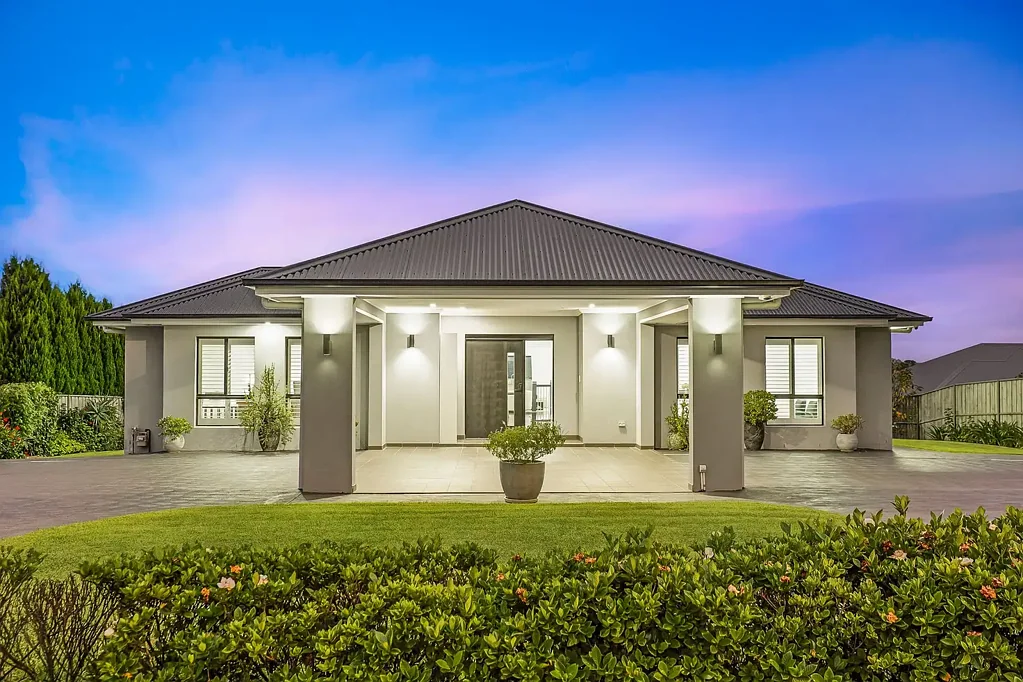 Pitt Town 6कमरा Ultimate Family Luxury, Custom Built with Dual-Access
