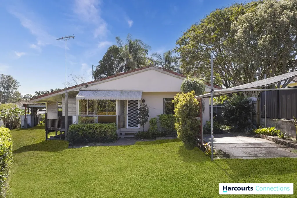 Gailes 3Zimmer Ready to Move In or Renovate - The Choice is Yours!