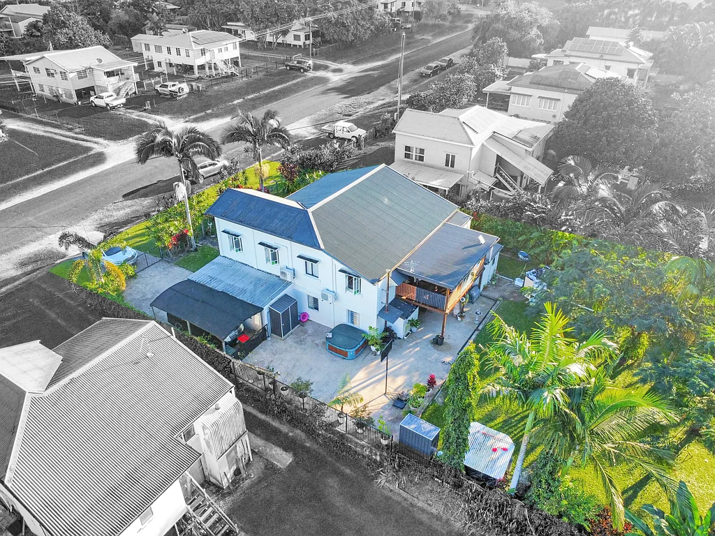 Tully 4房  Charming Queenslander ready for its Next Chapter!