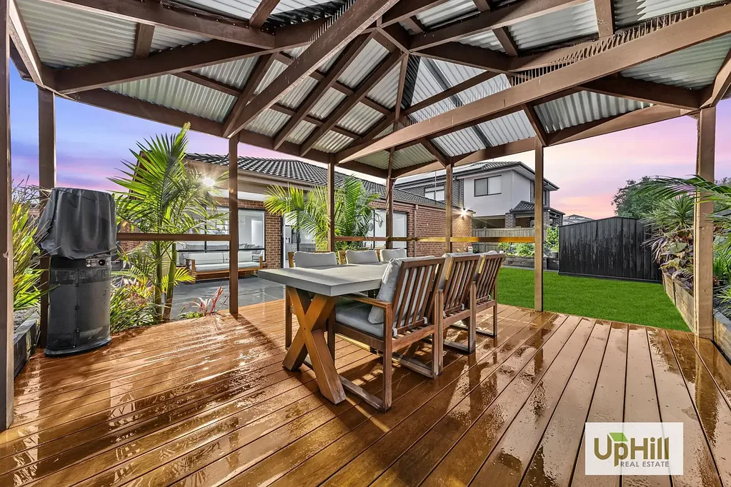 13 Aminya Drive, Clyde North, VIC 3978