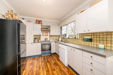 8 Levis Street, Shepparton, VIC 3630, 3 Bedrooms, 2 Bathrooms, House
