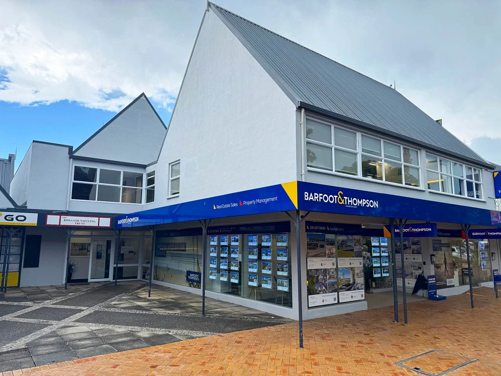 Orewa BEACHSIDE BUSINESS - OFFICE OR RETAIL IN HEART...