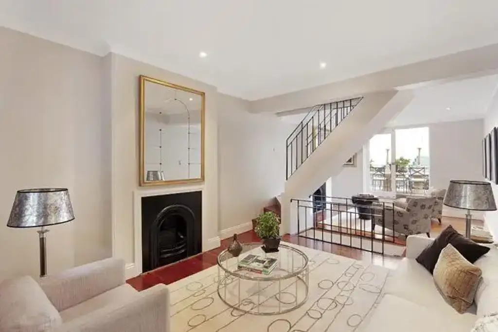 CHIC URBAN LIVING IN TOP SYDNEY LOCATION - DEPOSIT TAKEN