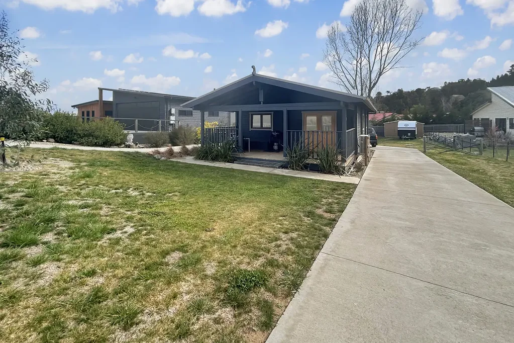 Charming 3-Bedroom Home in East Jindabyne