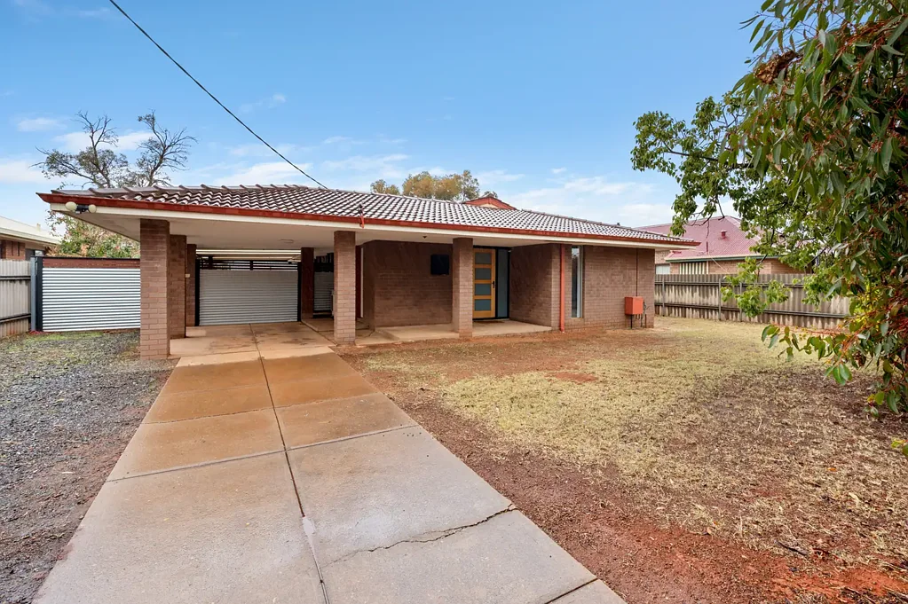 31 O'Connor Way, West Lamington, WA 6430