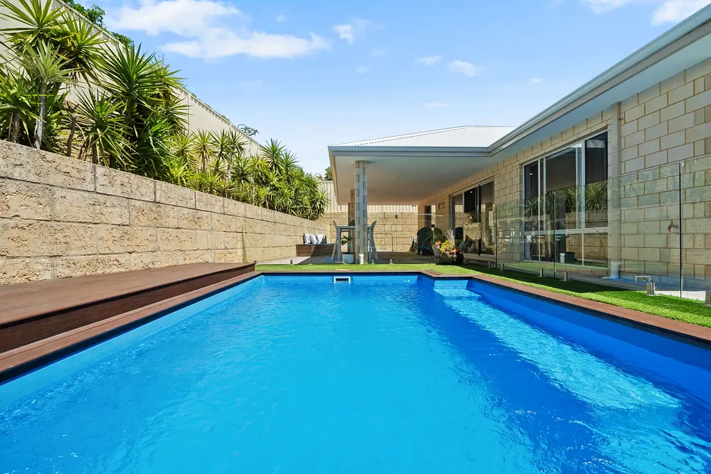 10 Tambellup Drive, Dawesville, WA 6211