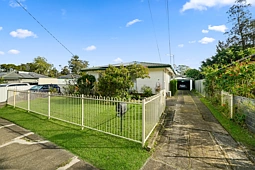26 Mariana Crescent, Lethbridge Park