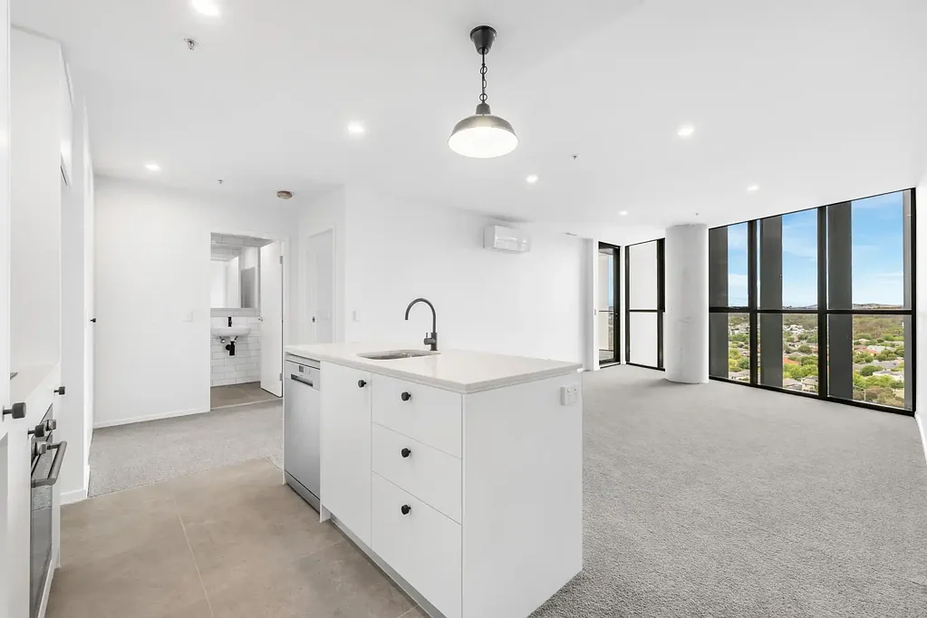 Gungahlin 1Zimmer Elevated Living in the Heart of Gungahlin