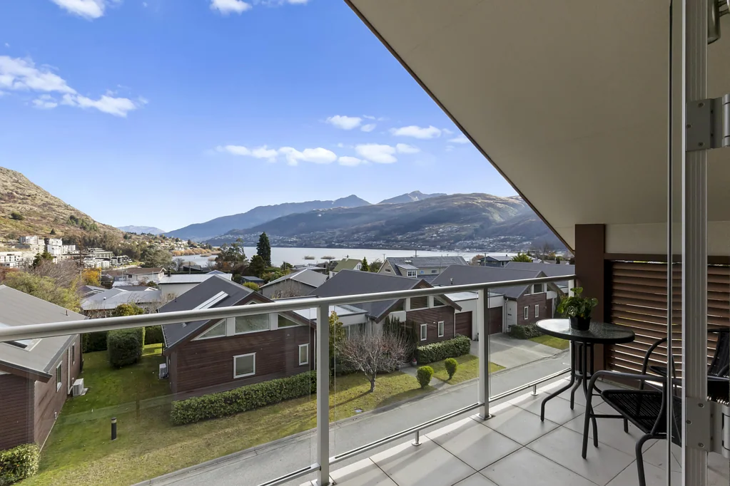 Frankton 3غرفة نوم Tri Level Luxury