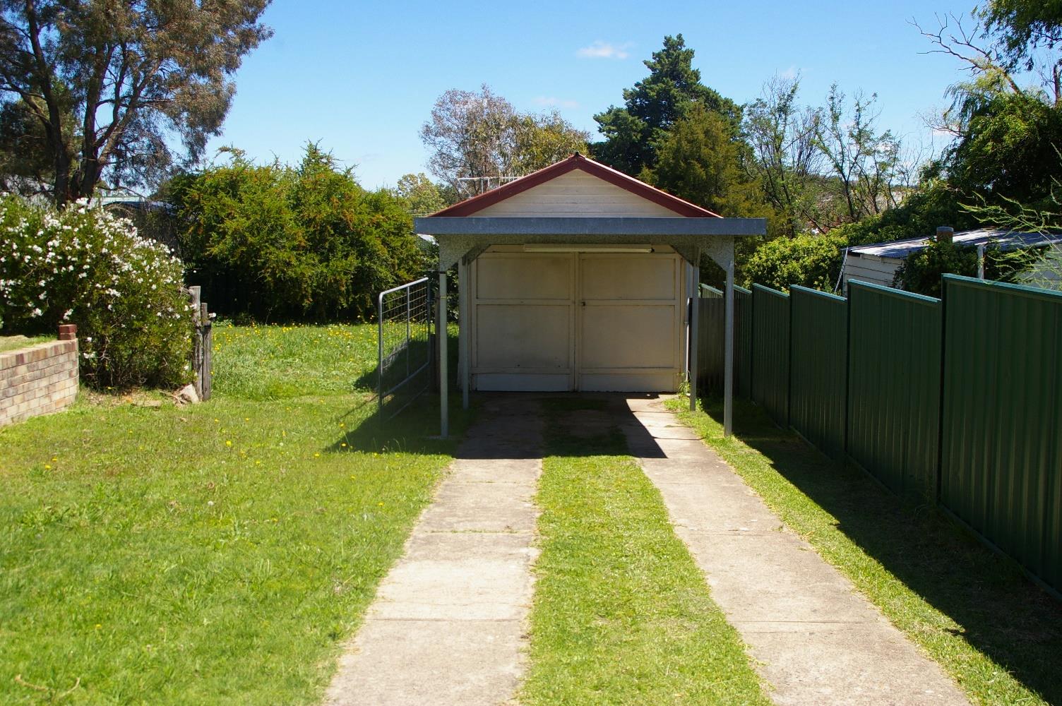 5 DUKE ST, URALLA NSW 2358, 0 chambres, 0 salles de bain, House