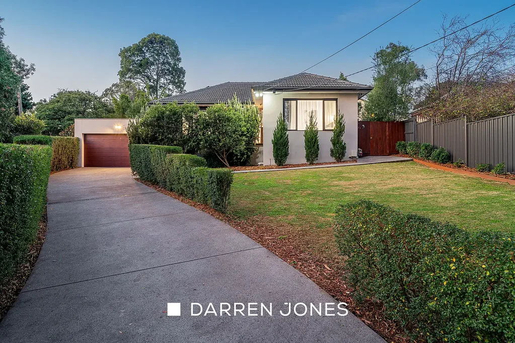 Greensborough 3 Slaapkamer Contemporary Family Living with Resort-Style Entertaining