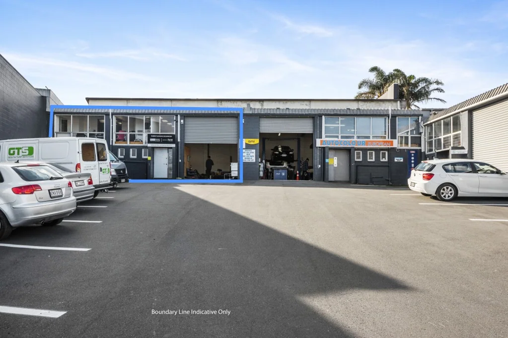 Wairau Valley  High Warehouse Ratio! - 217 sqm