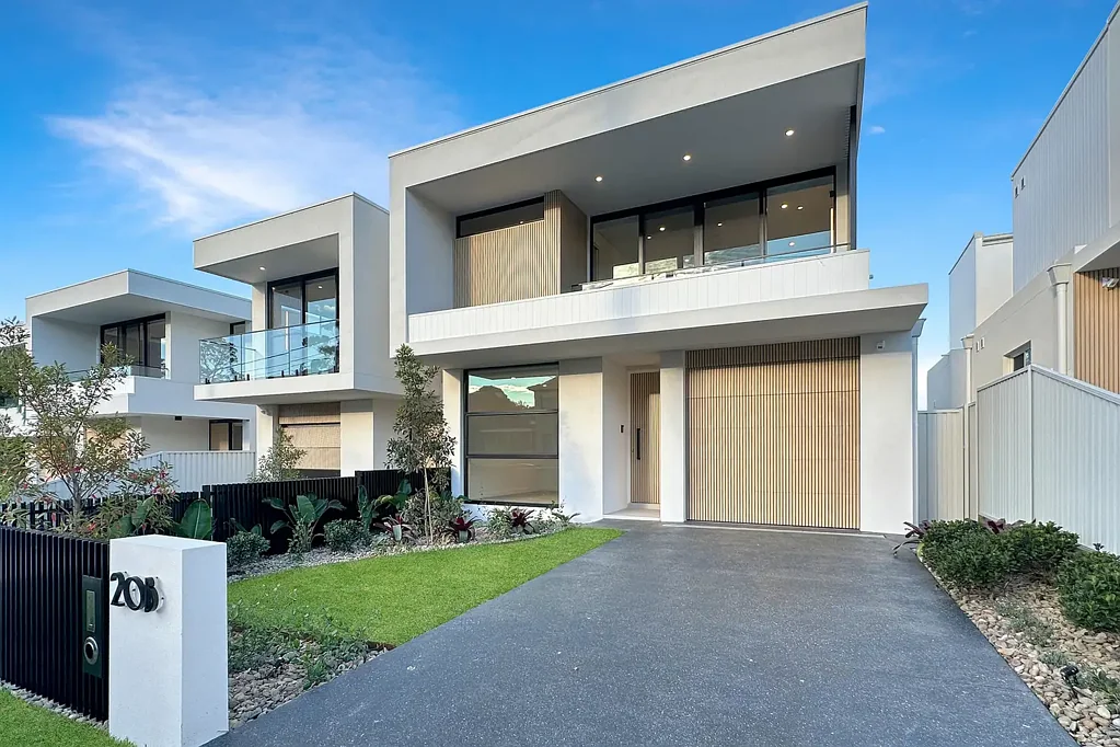 Luxury New Living in the Heart of Caringbah South