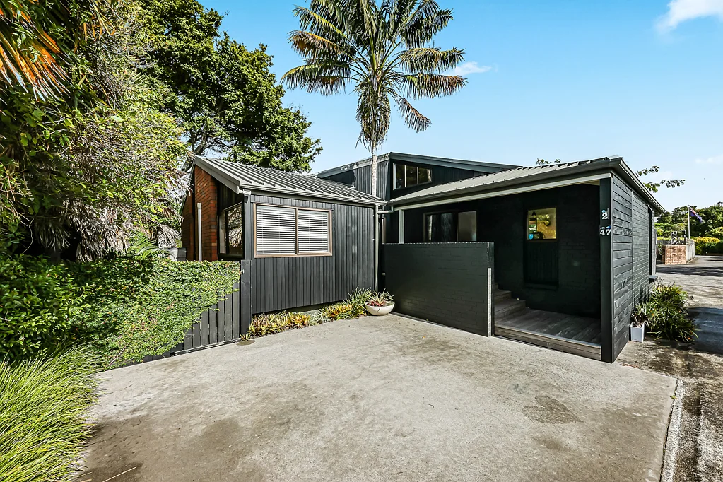 2/47 Shakespeare Road, Milford, North Shore City, Auckland