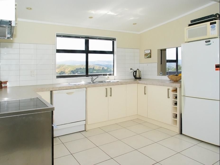 5 Pendeen Place, Camborne, Porirua, 3 Bedrooms, 0 Bathrooms