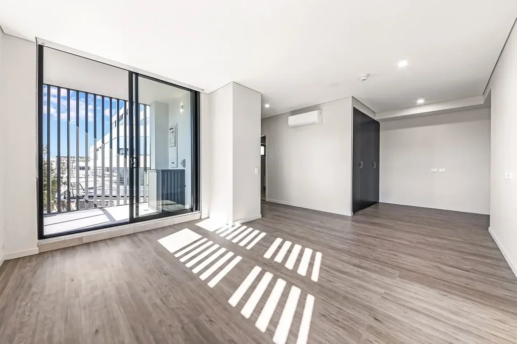 LUXURIOUS STUDIO IN THE HEART OF KOGARAH
