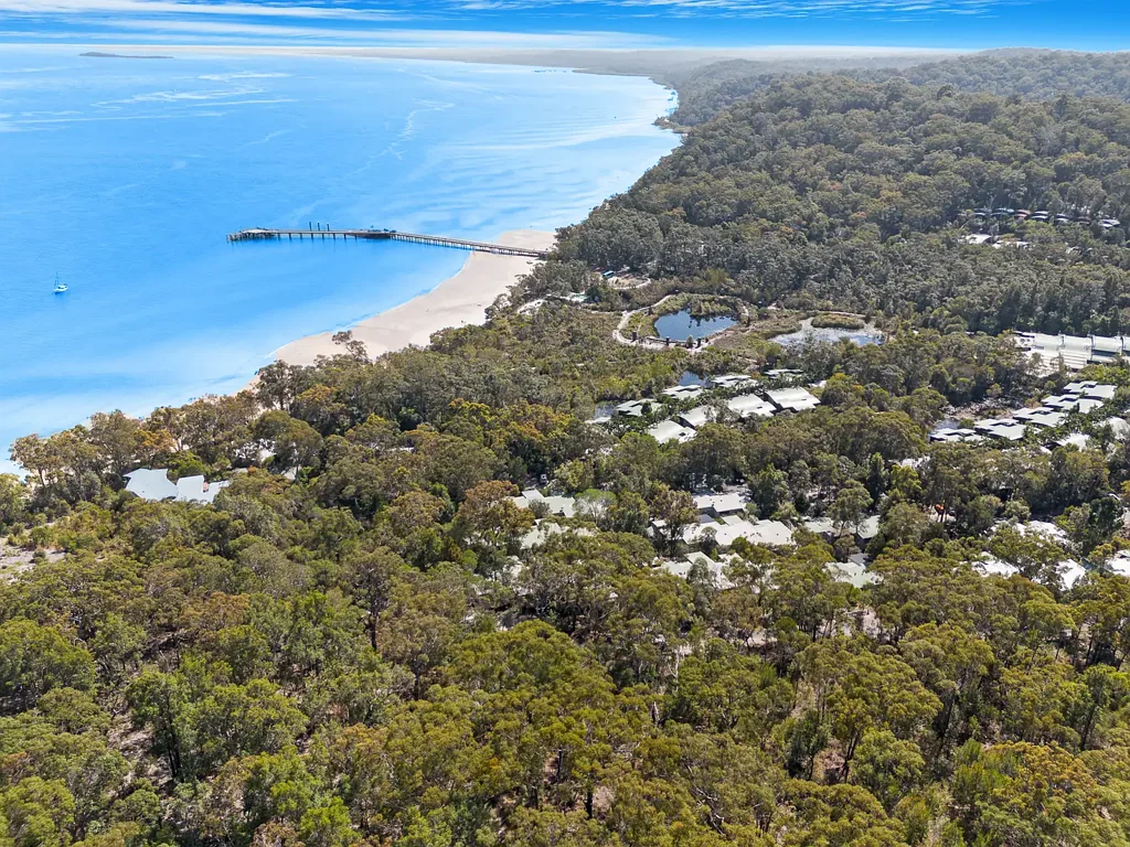 K'Gari 2 Slaapkamer Proven income-producing opportunity on one of Australia's most iconic lifestyle destinations.