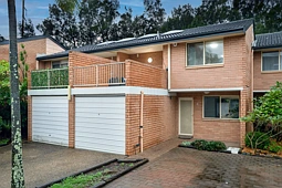 4/3 Ramu Close, Sylvania Waters