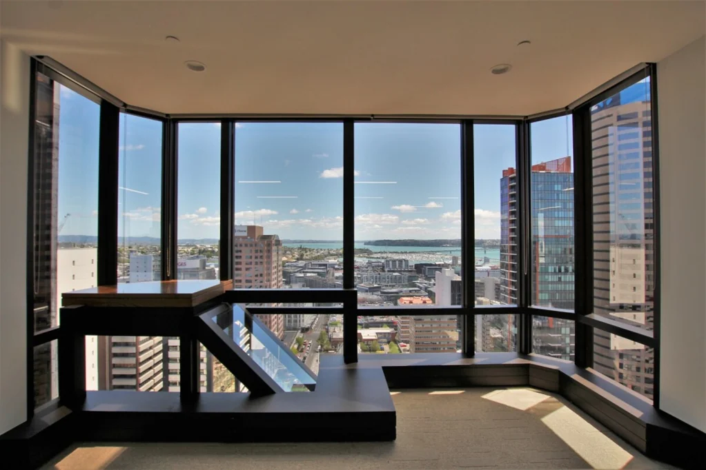 Auckland Central Top Floor Elegance