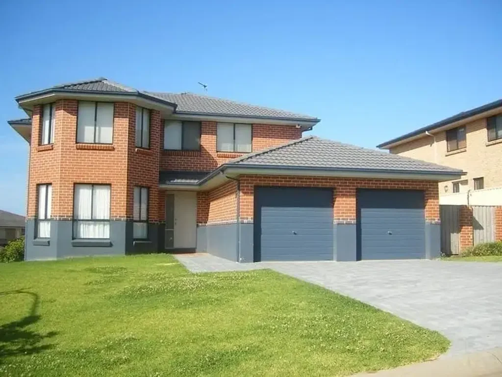 Spacious Family Living in a Convenient Flinders Location