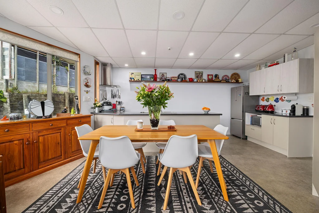 Paihia 2Kwarto Relocation Requires A Lively Sale.......