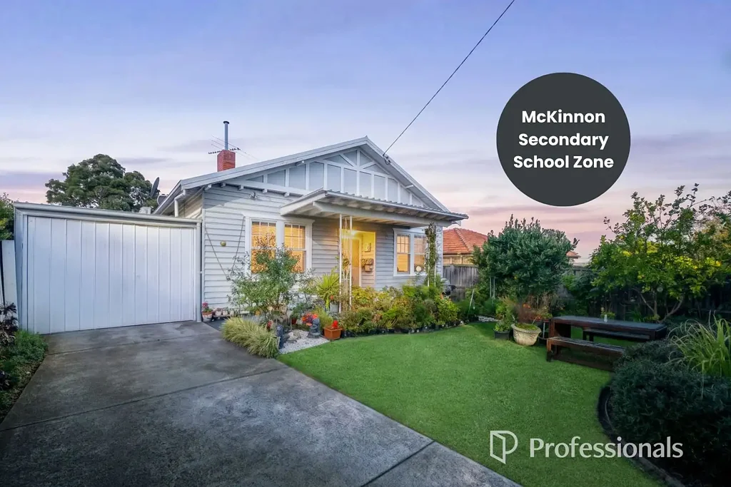 Bentleigh 3Moenga Own Title Family Ease in the McKinnon Secondary Zone