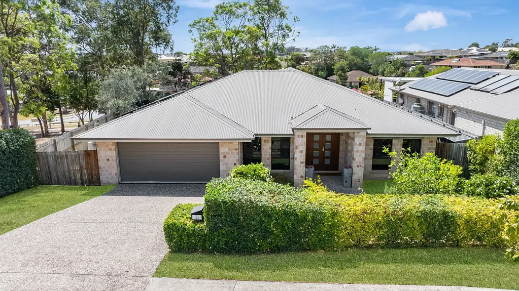 Collingwood Park 4房 死胡同静谧 260m²精装 四卧两卫 美食厨房 太阳能供电 低维护花园 邻近公园 A Sanctuary of Space, Style and Serenity in the Heart of Collingwood Park