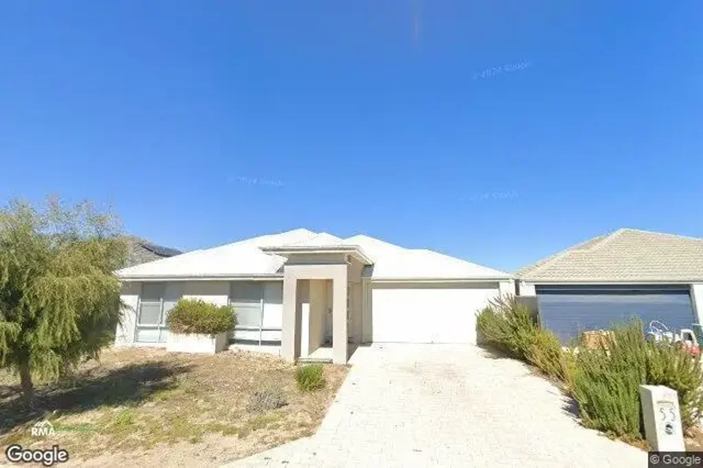 Family Home in Eden Beach Estate