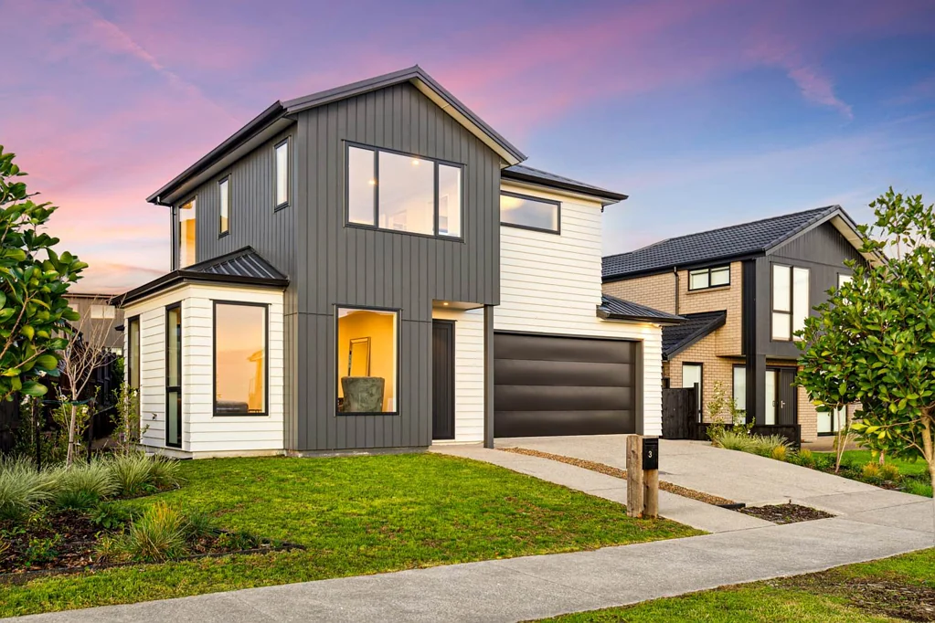 Karaka 4房 Elevated Waterfront Living in Coastal Karaka!