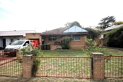 9 Mathoura Avenue, Mount Austin