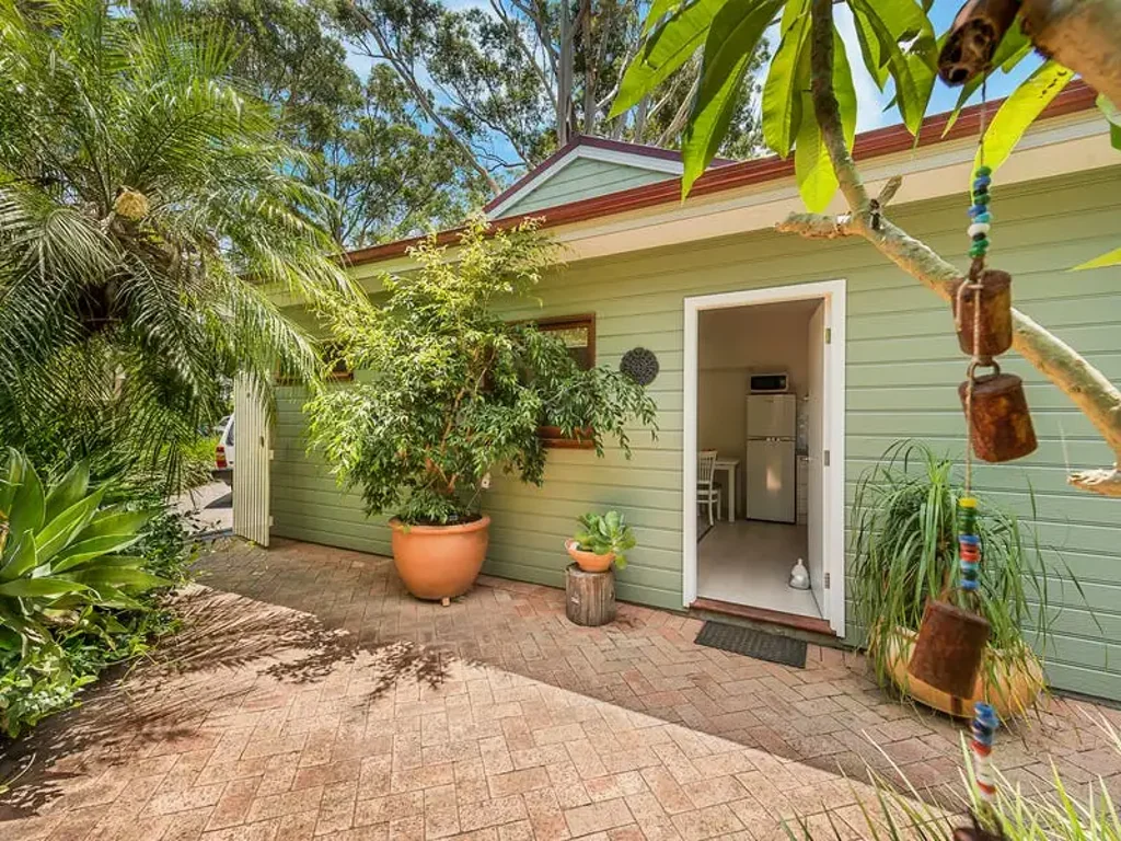 Fabulous Furnished Studio!
