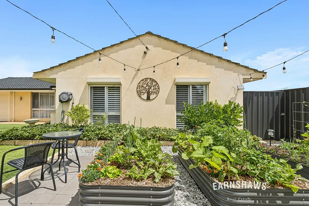 4 Cue Court, Swan View, WA 6056