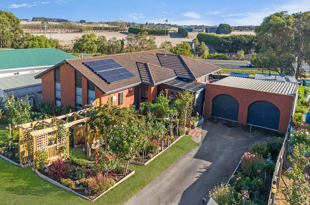 10 Hopetoun Street, Allansford, VIC 3277