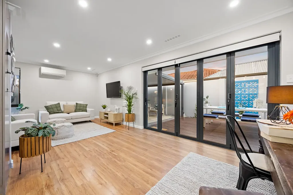 Wilson 3房  Renovated Stylish Home Only A Short Stroll To The River