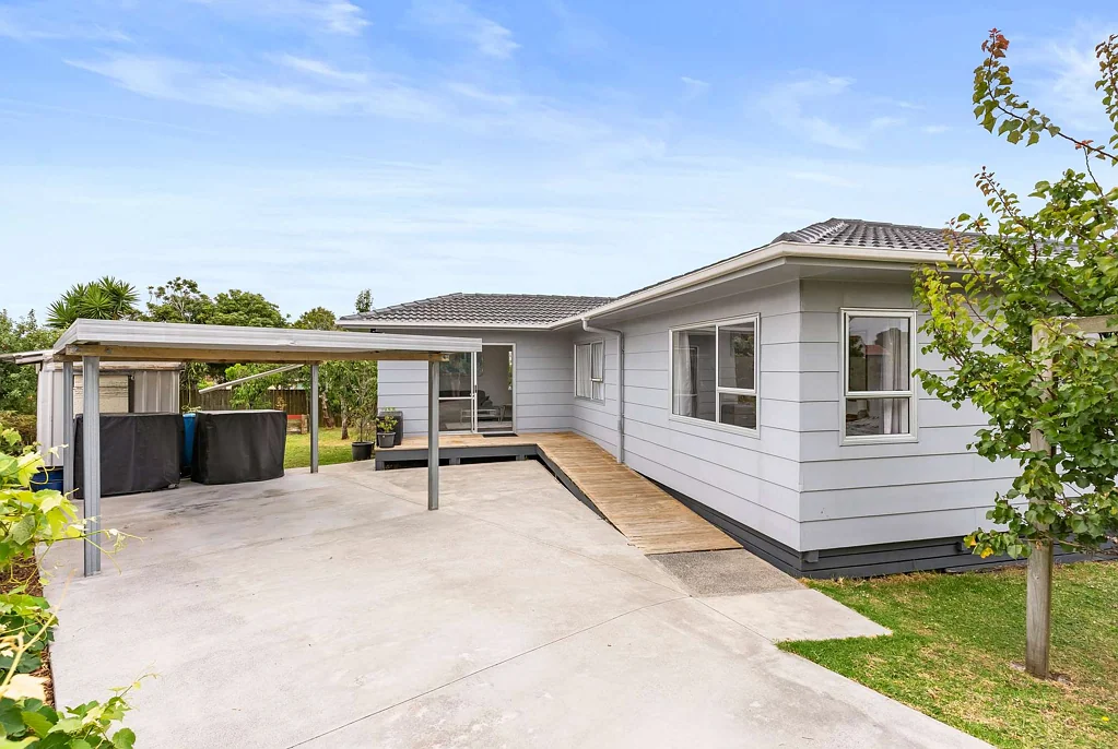 Clendon Park 3房  3 bedrooms Freehold Land