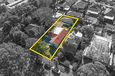 Pennant Hills 4Habitaciones Endless Opportunity: Multi-Gen Home, Savvy Investment: Convenient, Low Maintenance Living Approximately 500m to Station