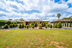 200 Adams Street, Corowa