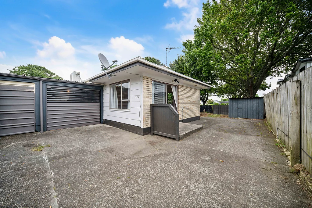 Manurewa 3Kwarto Must Sell - Vacant 3-Bedroom Starter or Investment
