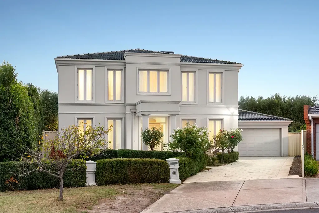 Altona Meadows 5chambre Grand Georgian-Inspired Family Home in a Prime Location