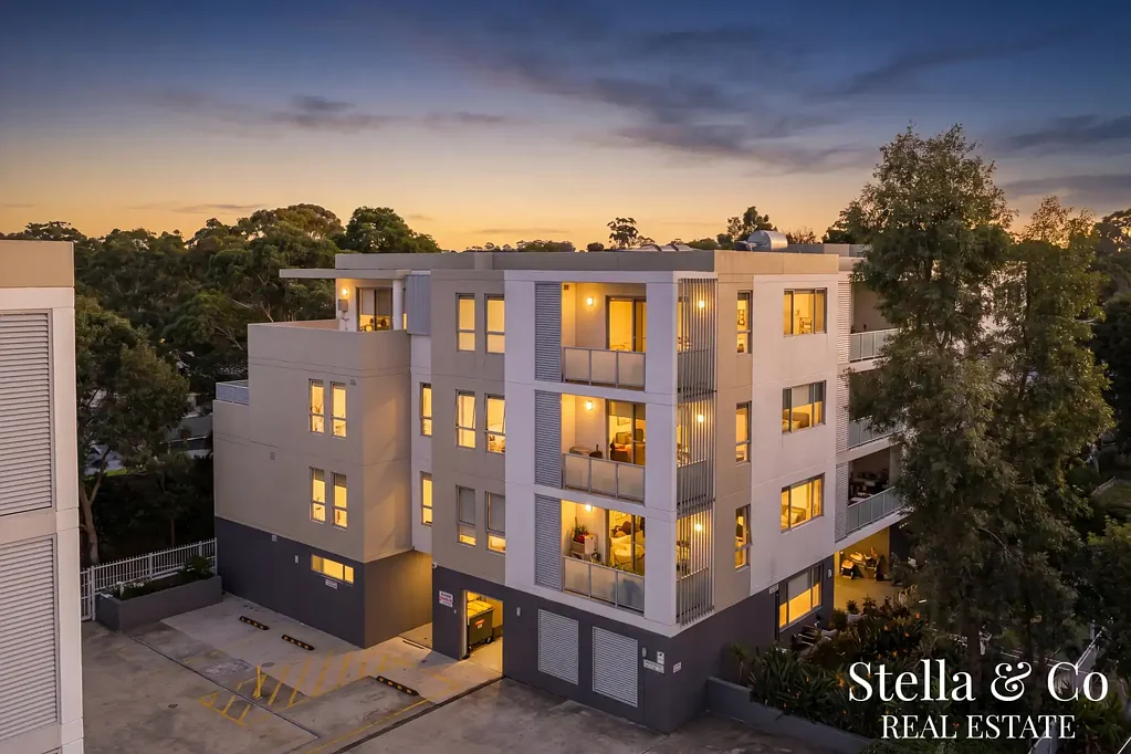Baulkham Hills 2બેડરૂમ Ground-Level Comfort with a True Sense of Home in a Prime Location!