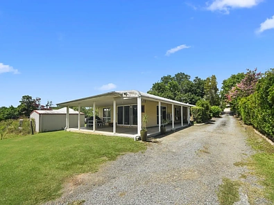 Address Withheld, Dayboro, QLD 4521, 5 Bedrooms, 2 Bathrooms, Apartment