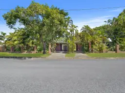 15 Mimosa Street, Holloways Beach