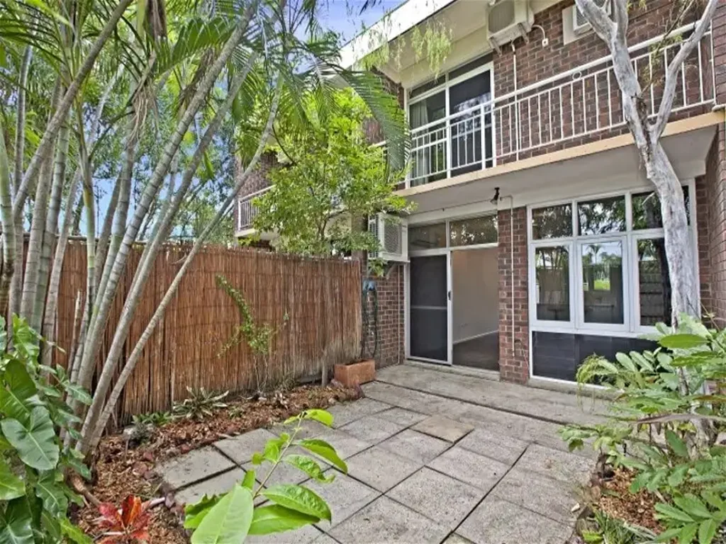 2/7 Charles St, Stuart Park, NT 820