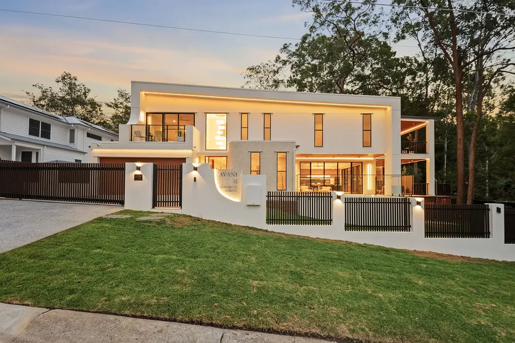 Everton Hills 5房  AVANI - 奢华、家庭生活和建筑优雅的地标 AVANI - A Landmark of Luxury, Family Living & Architectural Elegance