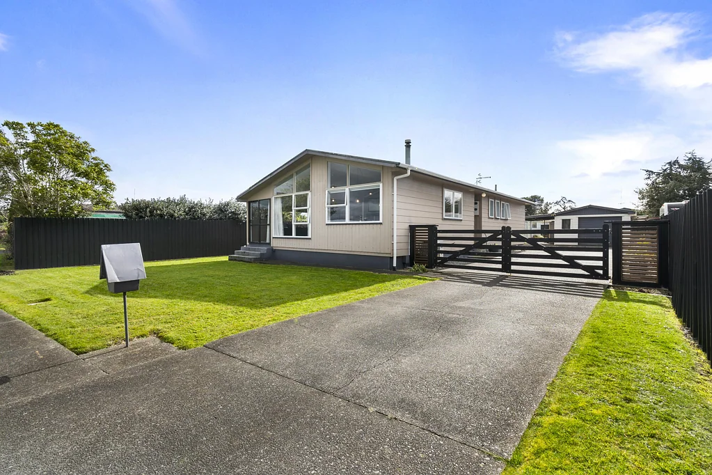 Feilding 3 Bedroom More Than Meets The Eye